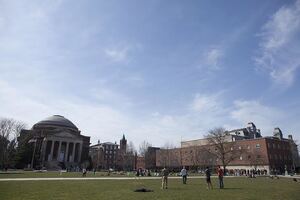 An extra student move-in day was added to Syracuse Welcome this year to help cut down on traffic and wait times. 